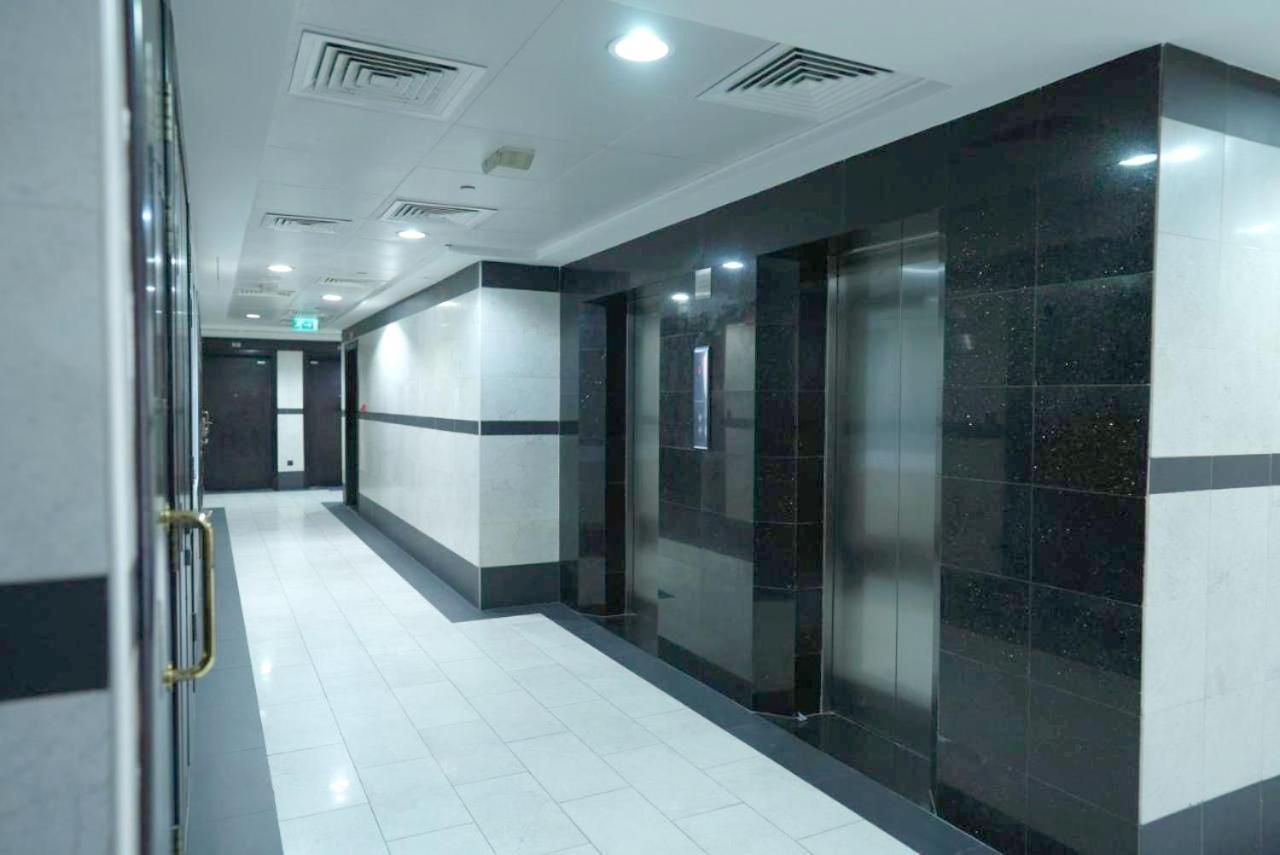 Partition Room In Al Seef Near Burjuman Metro Dubaï Extérieur photo
