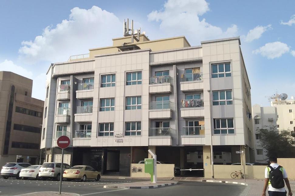 Partition Room In Al Seef Near Burjuman Metro Dubaï Extérieur photo
