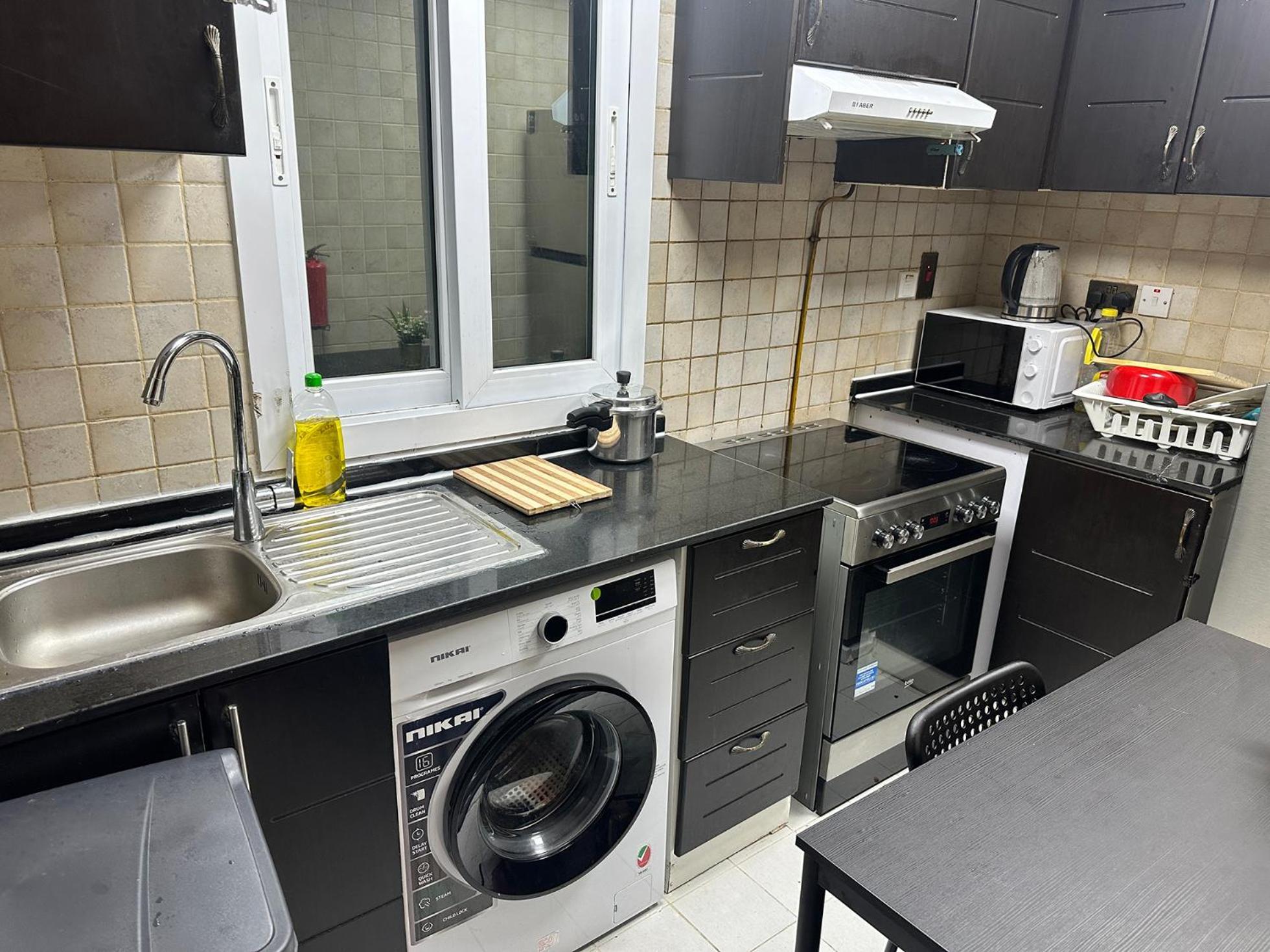 Partition Room In Al Seef Near Burjuman Metro Dubaï Extérieur photo
