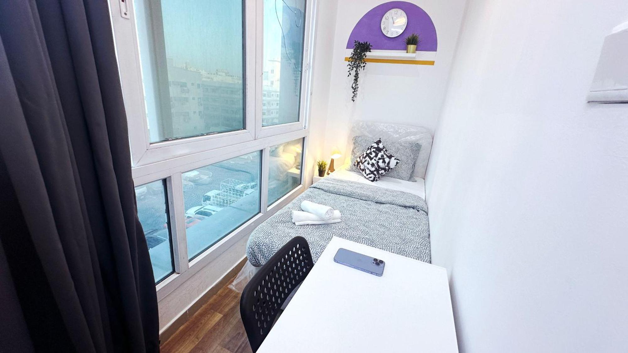 Partition Room In Al Seef Near Burjuman Metro Dubaï Extérieur photo