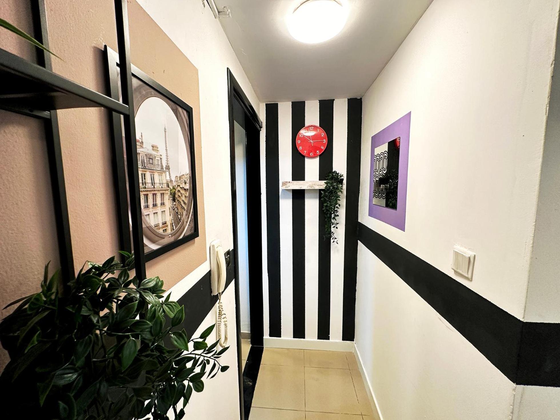 Partition Room In Al Seef Near Burjuman Metro Dubaï Extérieur photo